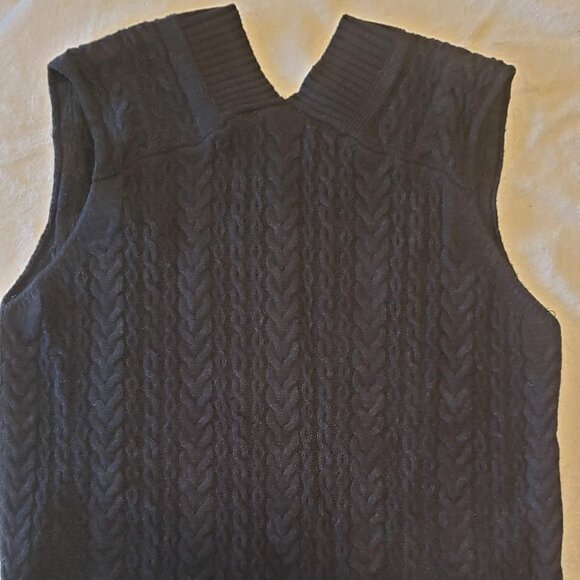 Cable Knit ECO by Design Sweater Vest - Size Medium - Black - Picture 2 of 8